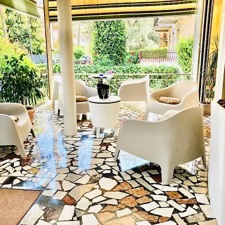 Hotel Serena